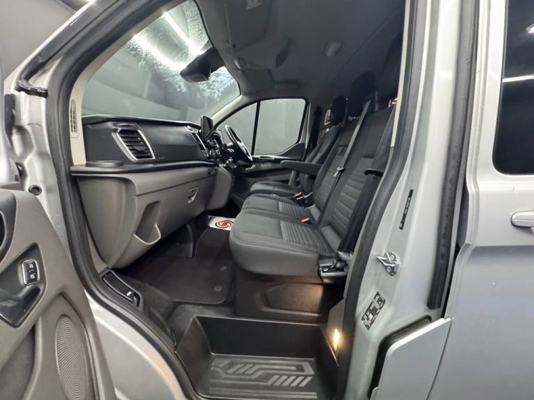 2022 Ford Transit Custom 2.0 320 EcoBlue Limited Crew Van Double Cab 5dr Diesel Manual L2 H1 Euro...