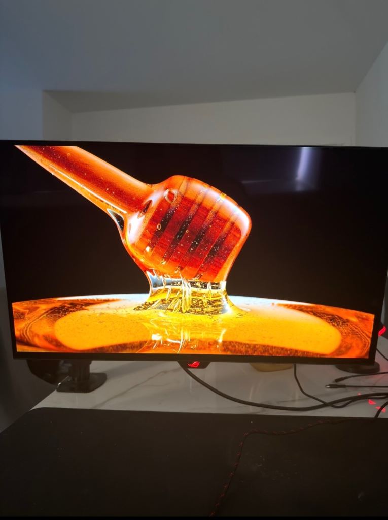 ASUS ROG Strix XG27AQDMG 27” 1440p 240Hz OLED Gaming Monitor