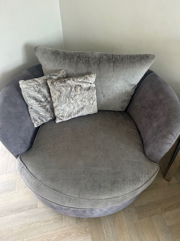 Cuddle sofa 
