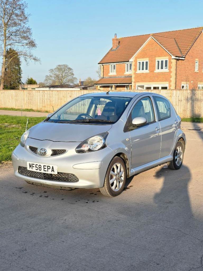 Toyota, AYGO, Hatchback, 2008, Manual, 998 (cc), 5 doors