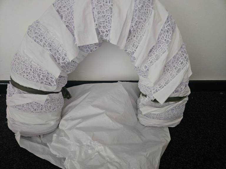 Silk and lace fabric 