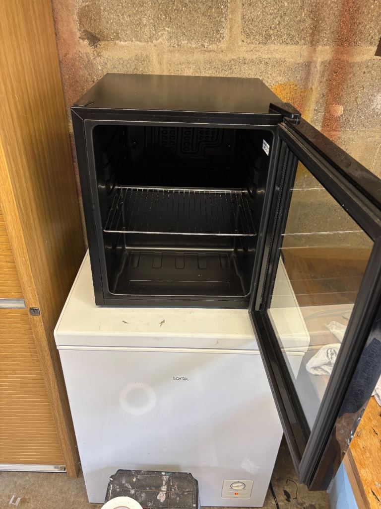 Bush 48l drinks fridge 