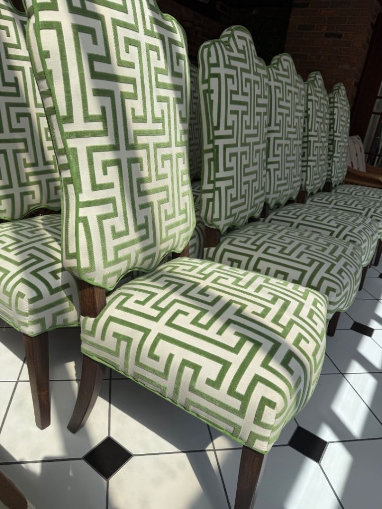 Dining room chairs x 10 