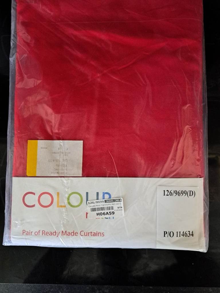 Curtains Poppy Red ring top  46 x 72