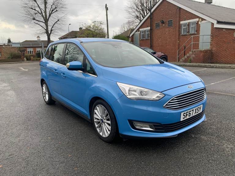 FORD GRAND C-MAX  2017  7 SEATER  NEW BELTS NEW SERVICE NEW  MOT WARRANTY GIVEN