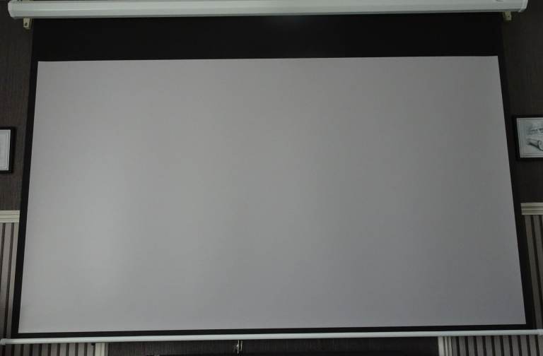 100" Electric Projector Screen in matt grey