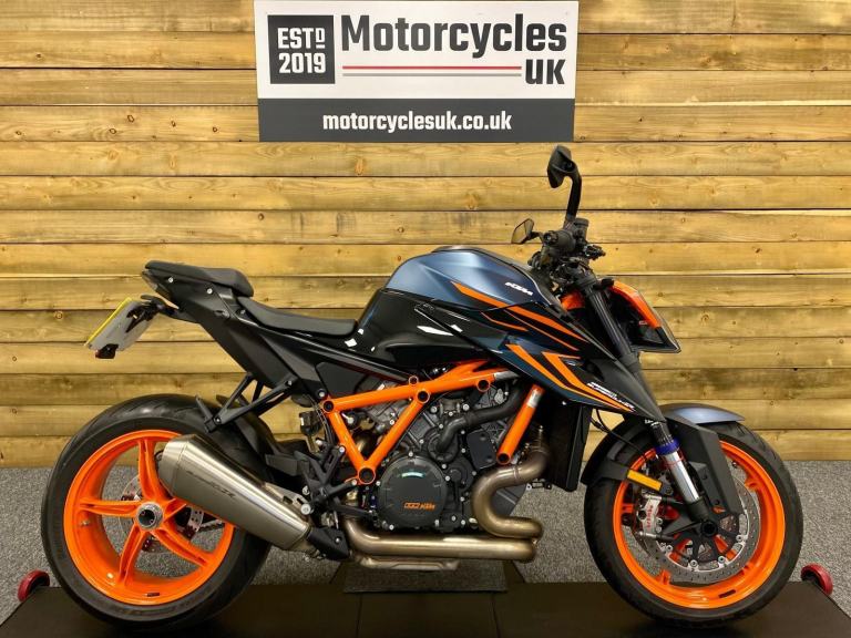 2023 KTM 1290 Superduke R EVO, Only 659 Miles, Tech Pack, Showroom condition! 