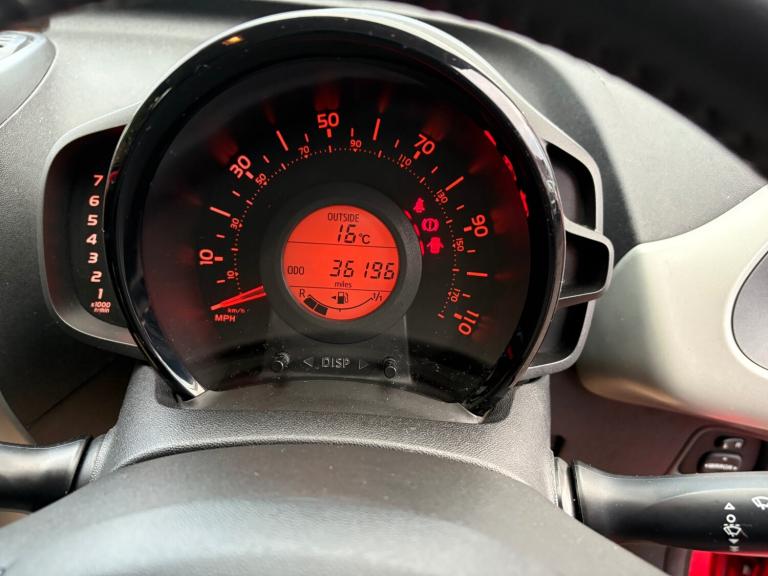 2014 Toyota AYGO 1.0 VVT-i X-Play 5dr HATCHBACK Petrol Manual