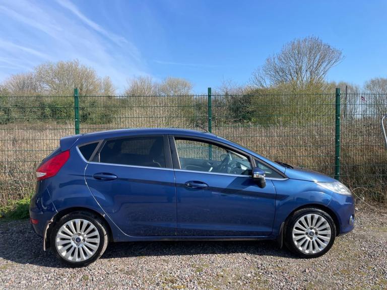 FORD FIESTA 1.6 TITANIUM 59 REG BLUE 5 DOOR MOT JULY 10TH 2026 SERVICE HISTORY LOW INSURANCE