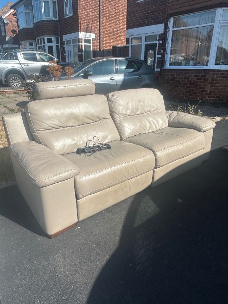 Leather 3 seater reclining sofa