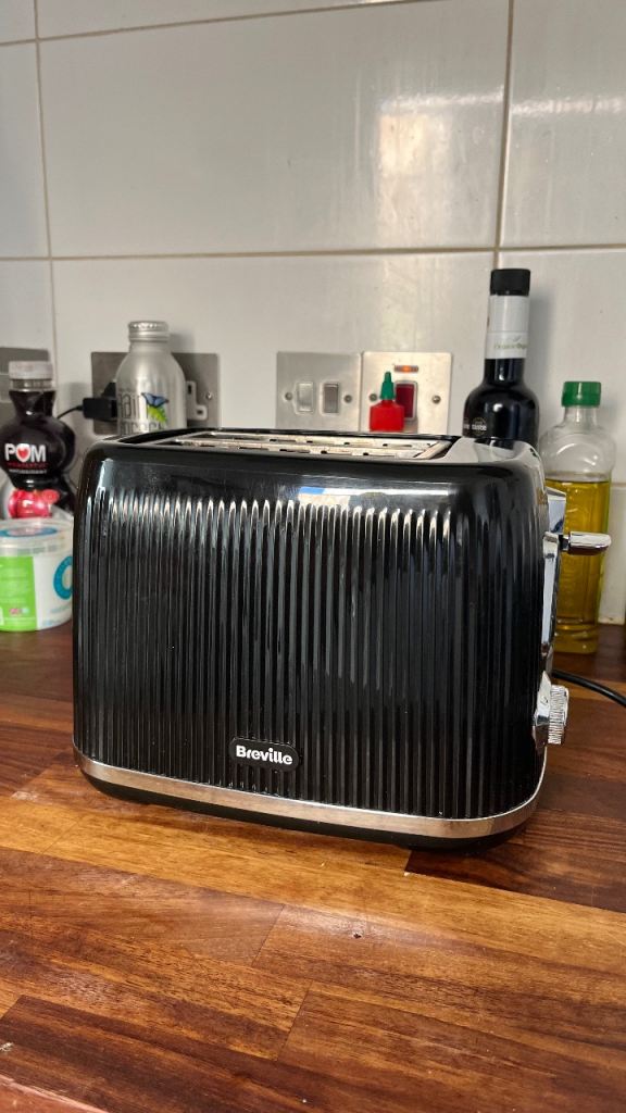 2 Slice Breville Toaster Black