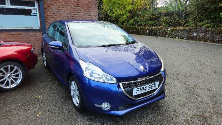 Peugeot, 208, Hatchback, 2014, Manual, 1199 (cc), 5 doors
