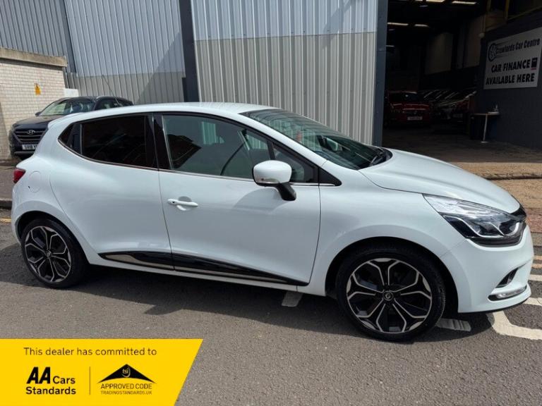 Renault Clio ICONIC TCE