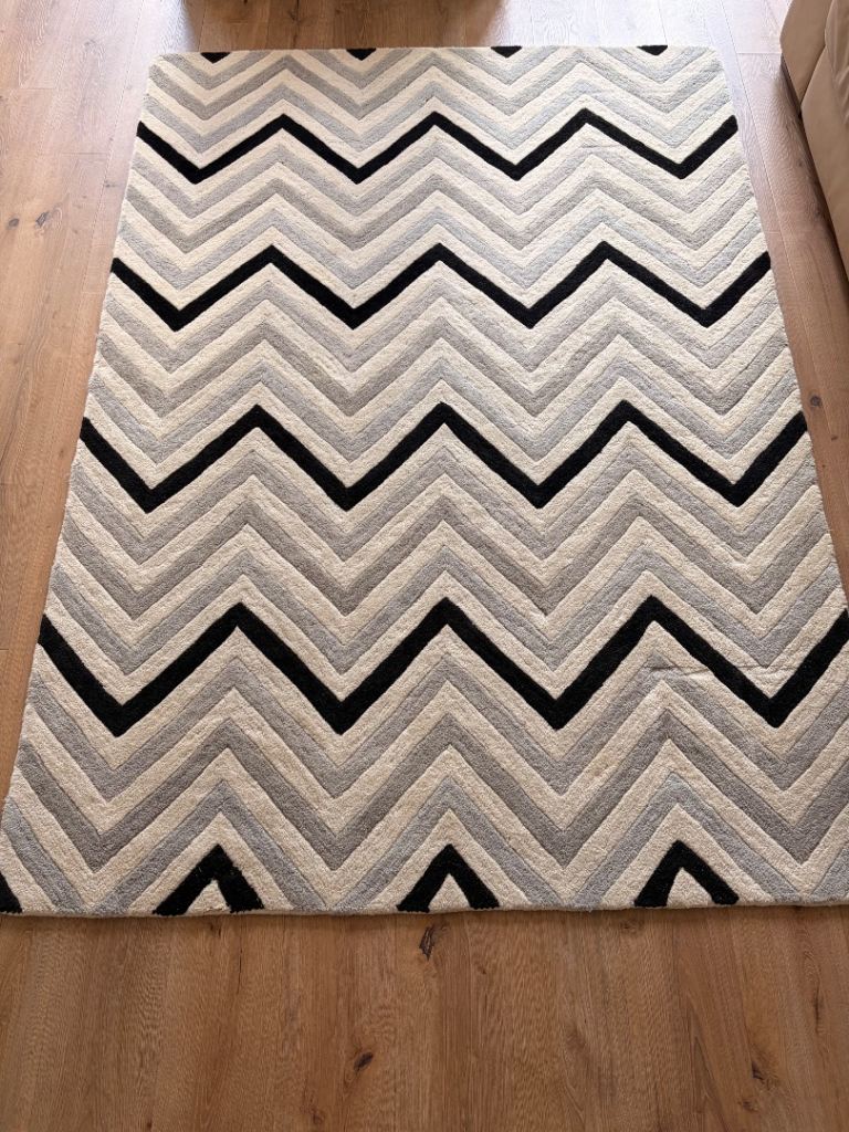 Wool rug from NeXT. 220cm x 160cm