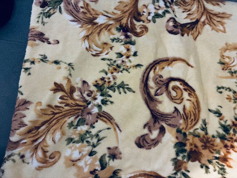 Blankets and large bag for free