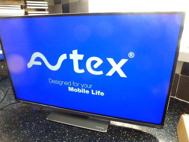 AVTEX 219 DSFVP 21.5inch  INTERNET Connect HD  TV  12v/24v/mains --  BOXED