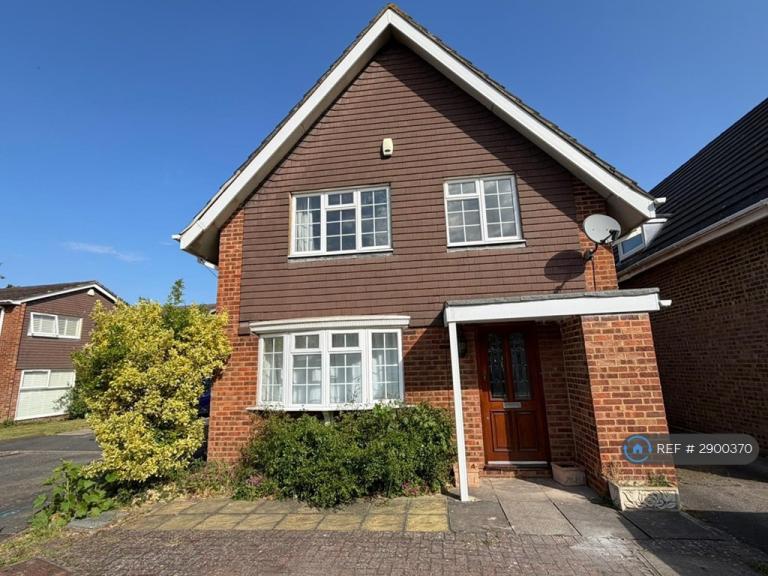 4 bedroom house in Welby Crescent, Wokingham, RG41 (4 bed) (#2900370)