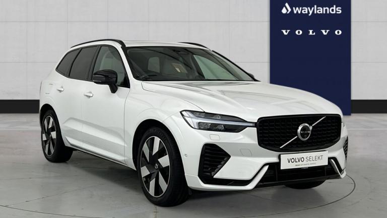 2023 Volvo XC60 Recharge Ultimate, T8 AWD Plug-in hybrid, Electric/Petrol, Dark Estate Petrol Par...