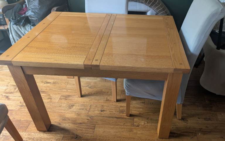 4 seater dining table and chairs