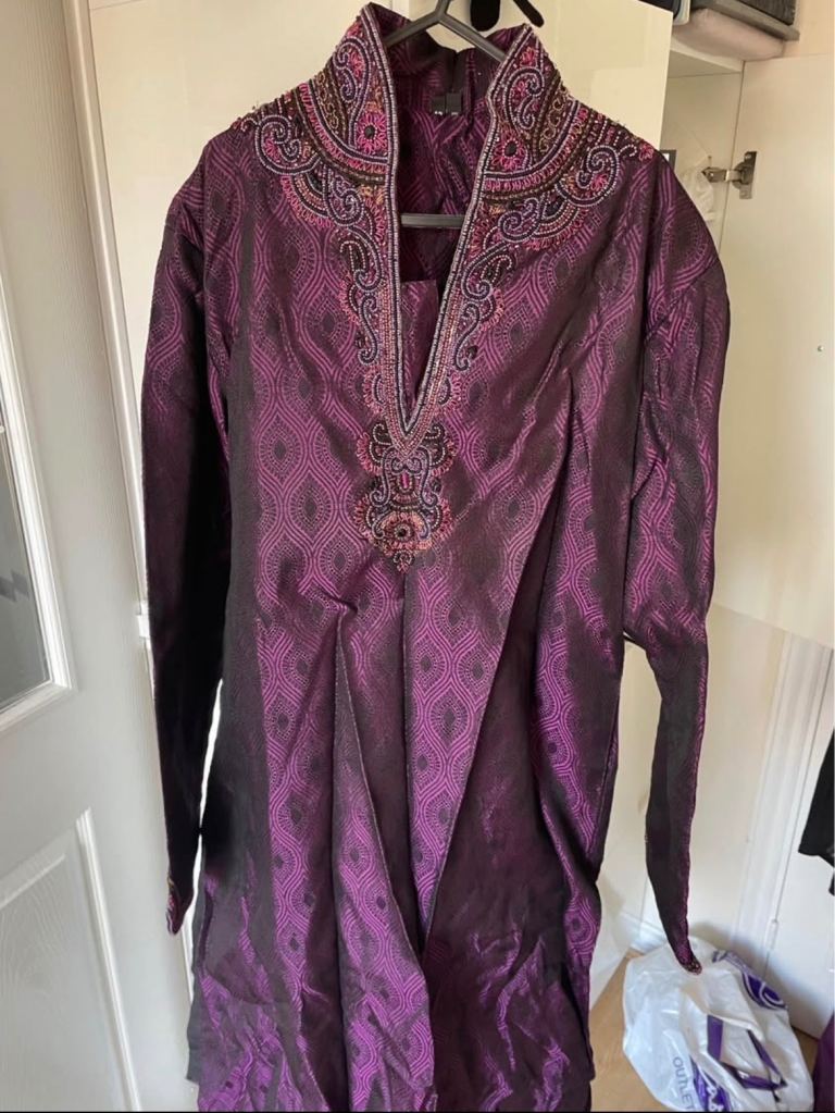 Wedding.  Mehndi. Kurts.  Rep £50.  Only £15
