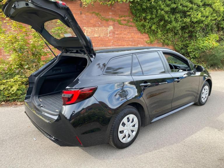 2023 Toyota Corolla 1.8 VVT-h CVT Euro 6 (s/s) 5dr CAR DERIVED VAN Petrol/Electric Hybrid Automatic