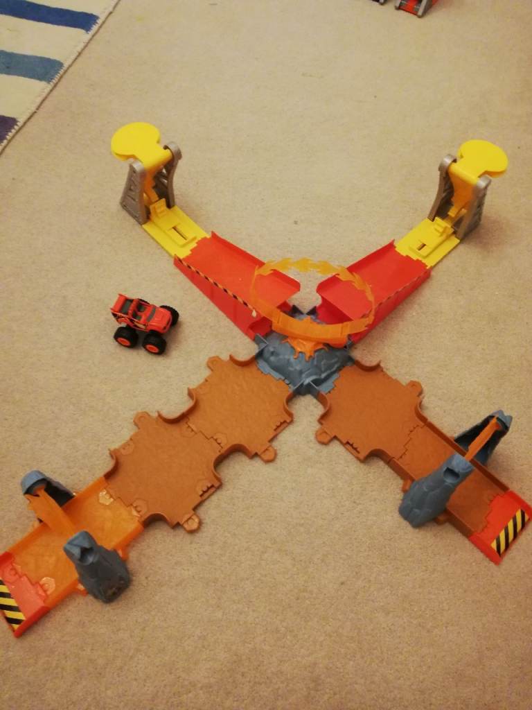Blaze and the Monster Machines 'Fire Jump' Track