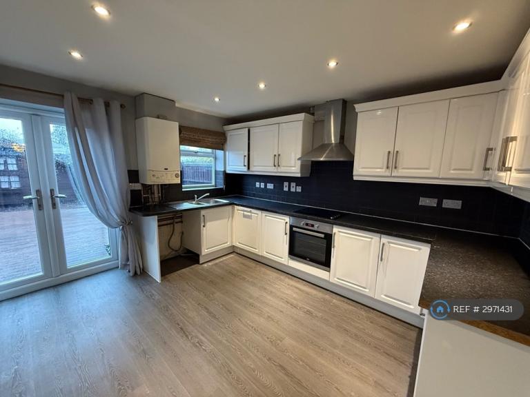 4 bedroom house in Rowms Lane, Mexborough, S64 (4 bed) (#2971431)