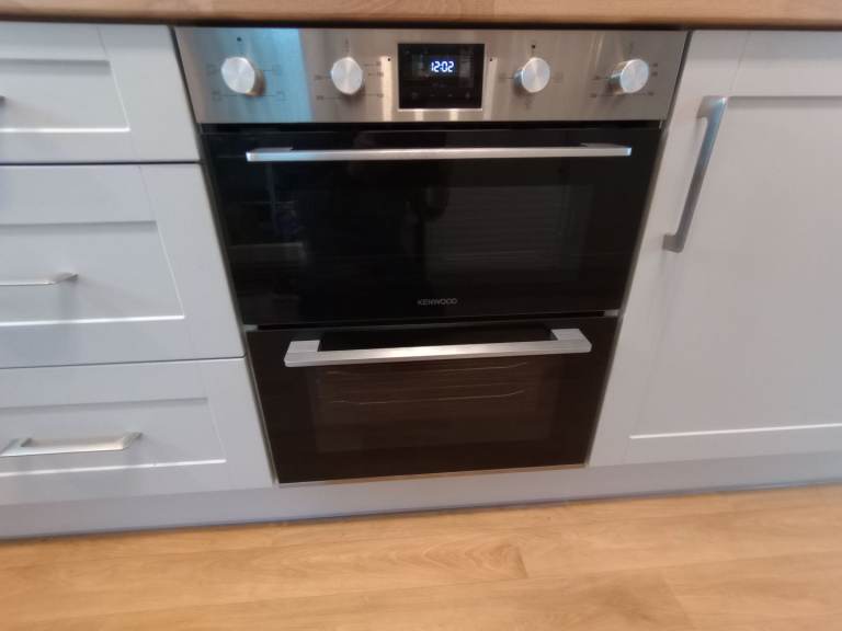 image for Double Electric Oven - New Condition Built Under Oven