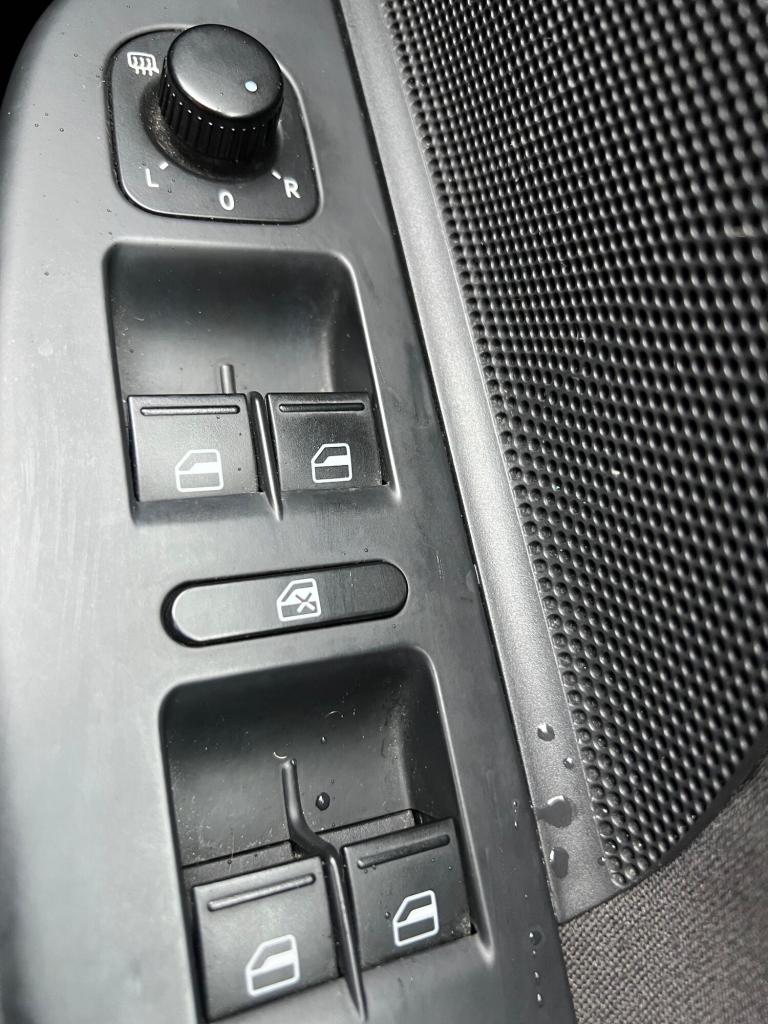 2010 Volkswagen Golf 1.6 TDI 105 SE 5dr DSG ESTATE Diesel Automatic