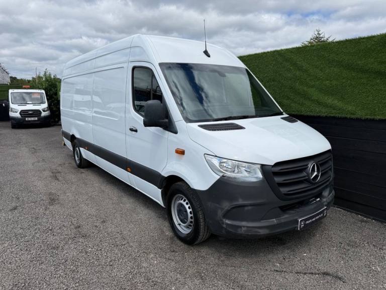 2020 Mercedes-Benz Sprinter 3.5t H2 Van PANEL VAN DIESEL Automatic