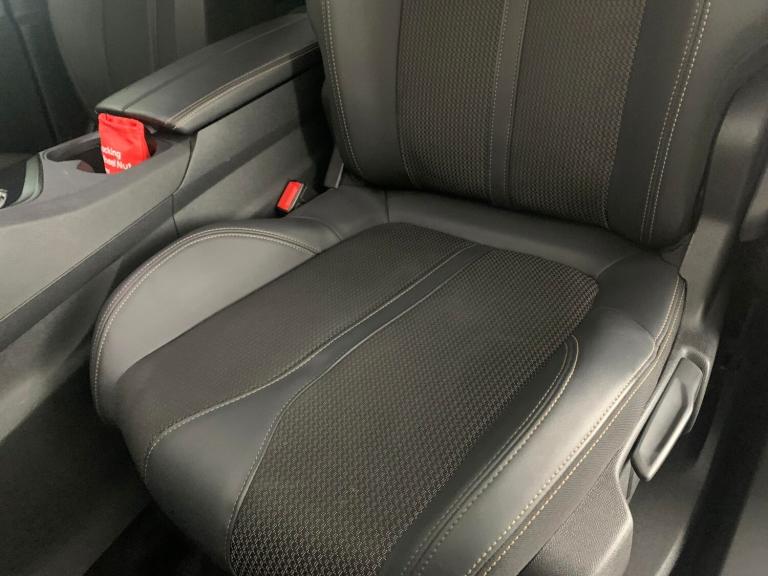 2022 Peugeot 5008 1.5 BlueHDi GT 5dr EAT8 HATCHBACK DIESEL Automatic