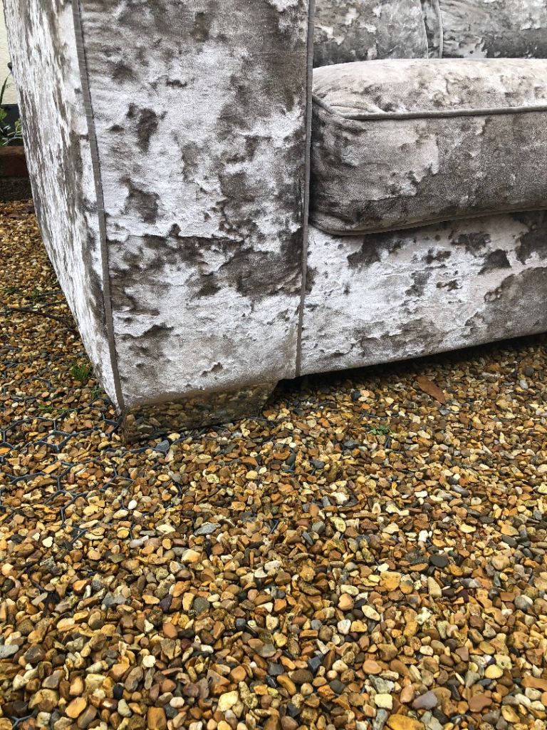 DFS CORNER SOFA SUPER COMFY SMOKE/PET FREE 240x180cm CAN DELIVER FOR FUEL 