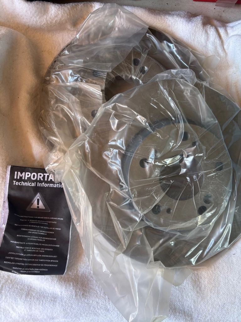 Honda Civic Brake Discs (brand new, unused) - Brake Discs Pair Vented ADH24383