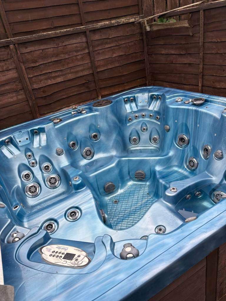 Coast Spa Hot Tub 