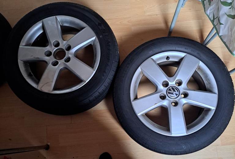 Vw alloy wheels and tyres 