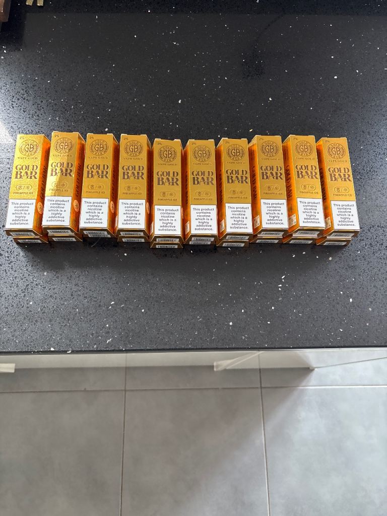 Gold Bar Ice Pineapple Vapes x 20 Bargain