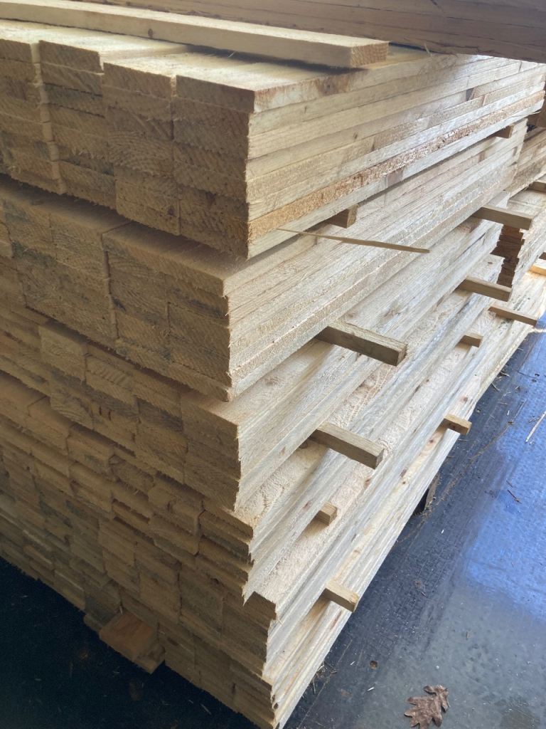 DIY Pallet Wood Cladding 