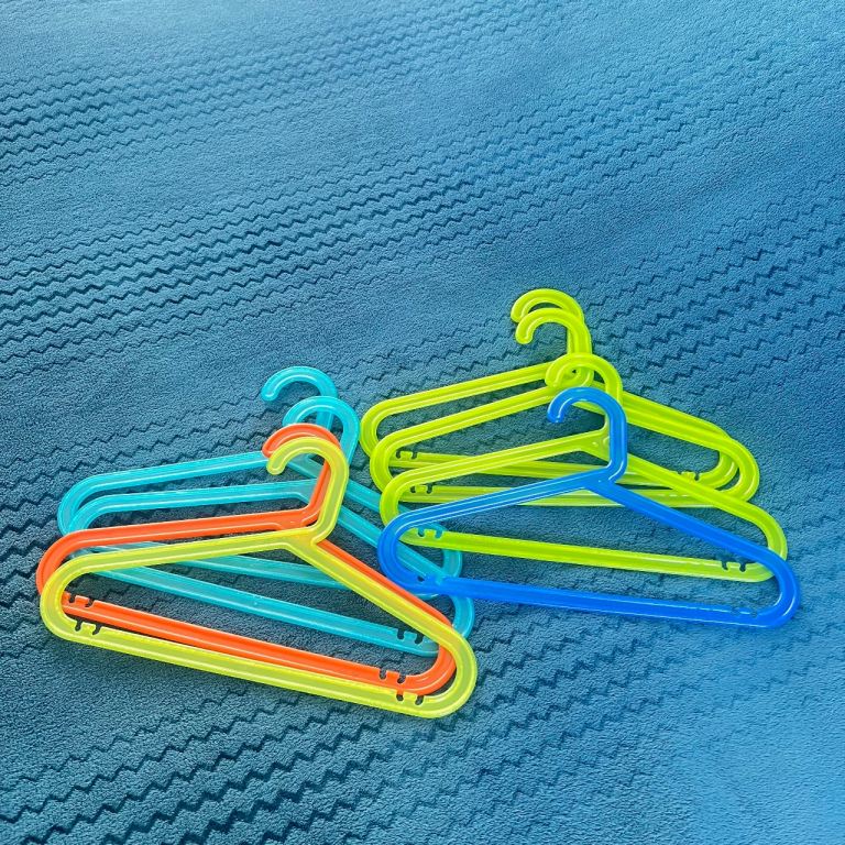 Set of 8 Multicolour Children Clothes Hangers – Excellent Condition