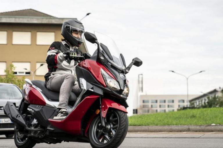 Sym CRUISYM 300 | 2023 | Maxi scooter |Reliable | Automatic |Comfortable Ride