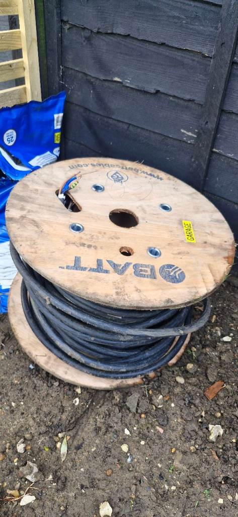 Approx 25m 3 x 6.5mm SWA cable