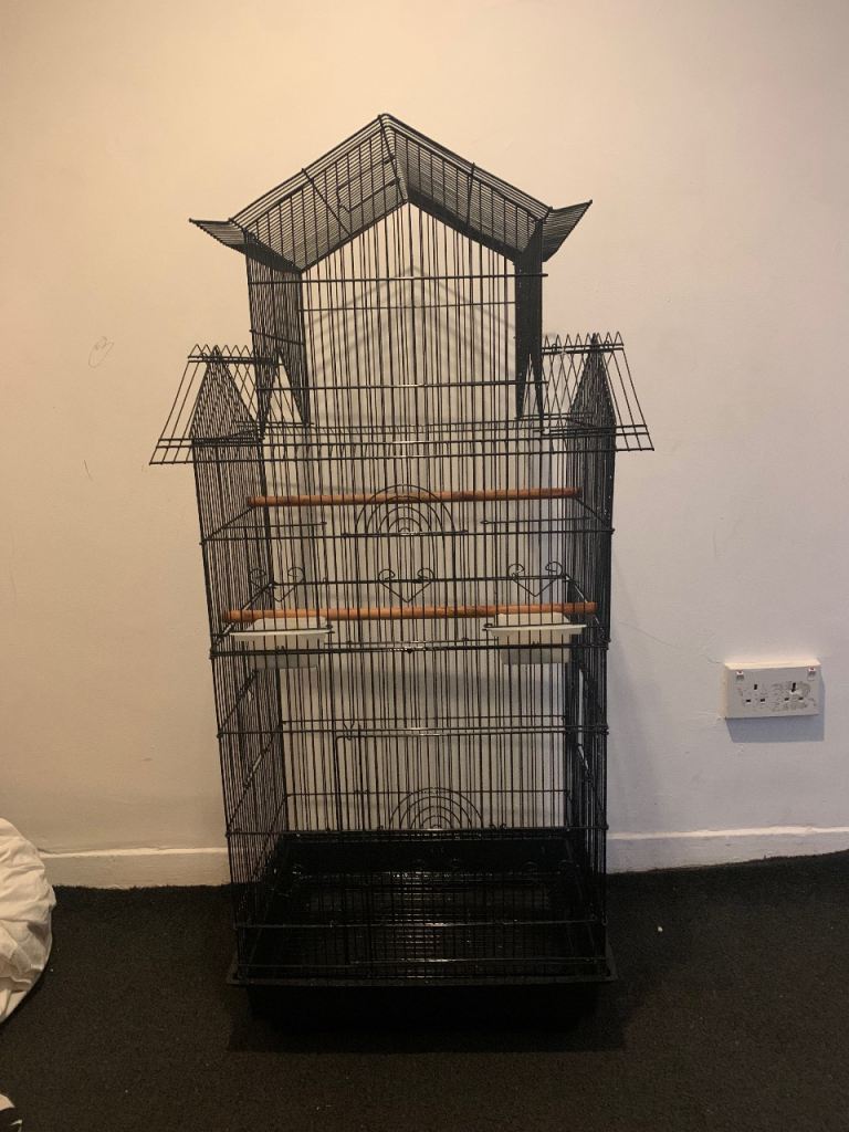 Budgie cage come with 2 perches and bowl