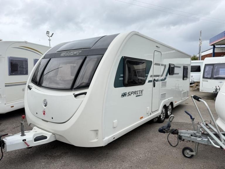 2019 SWIFT Sprite super Quattro fb 