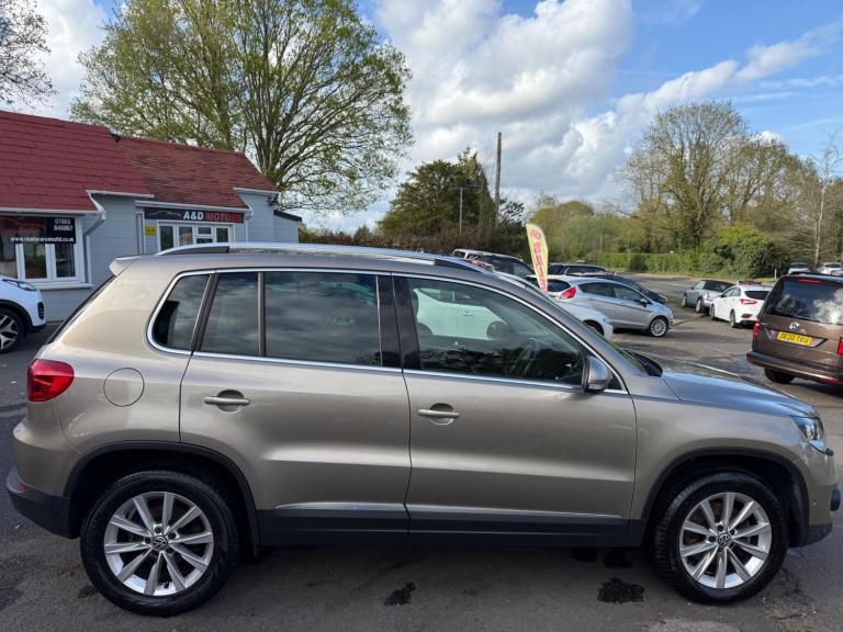 2012 Volkswagen Tiguan 2.0 TDI BlueMotion Tech SE DSG 4WD Euro 5 (s/s) 5dr