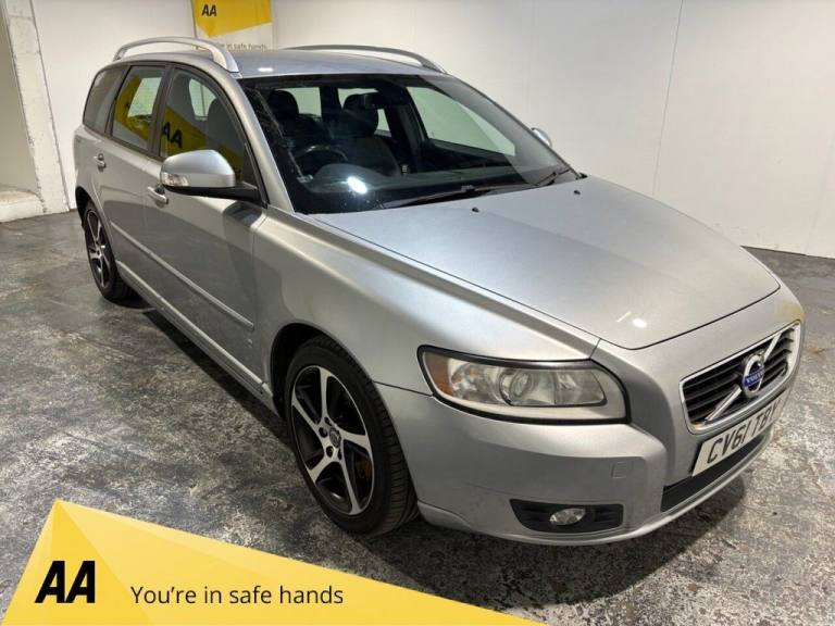 2011 61 VOLVO V50 2.0 D3 SE LUX EDITION ESTATE 5DR DIESEL MANUAL EURO 5 (150 PS)