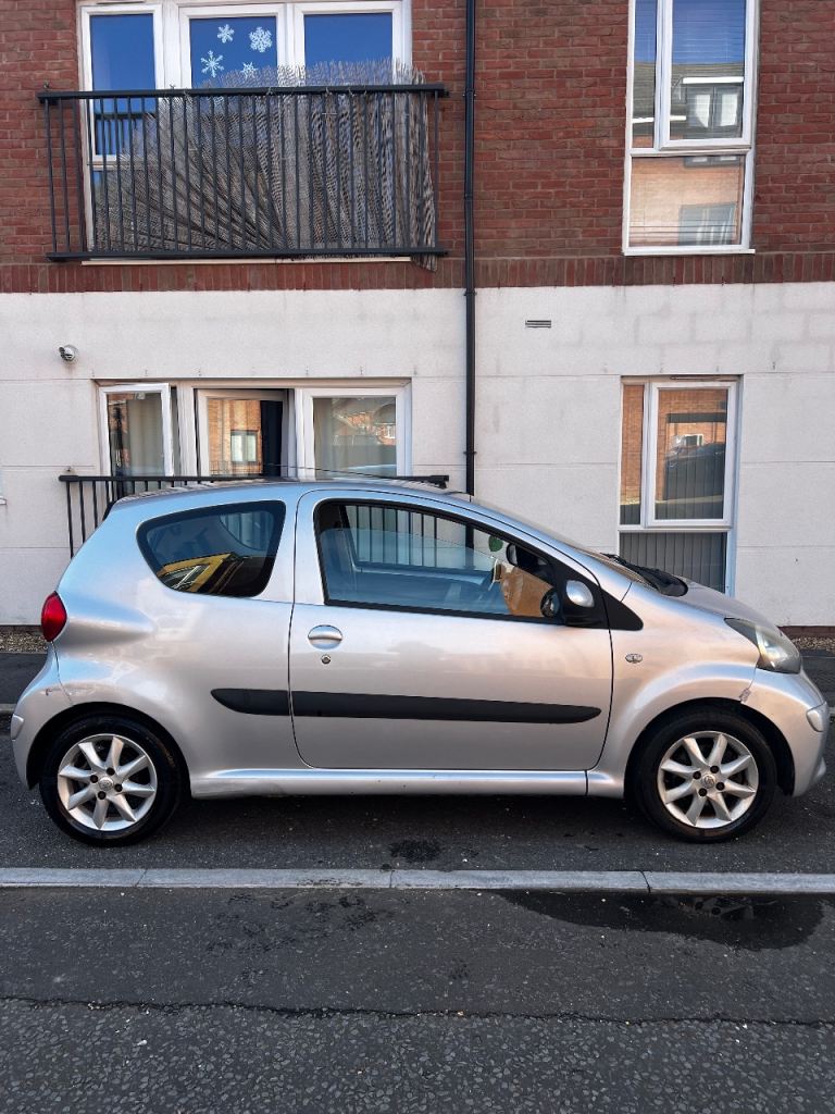 Toyota, AYGO, Hatchback, 2008, Manual, 998 (cc), 3 doors