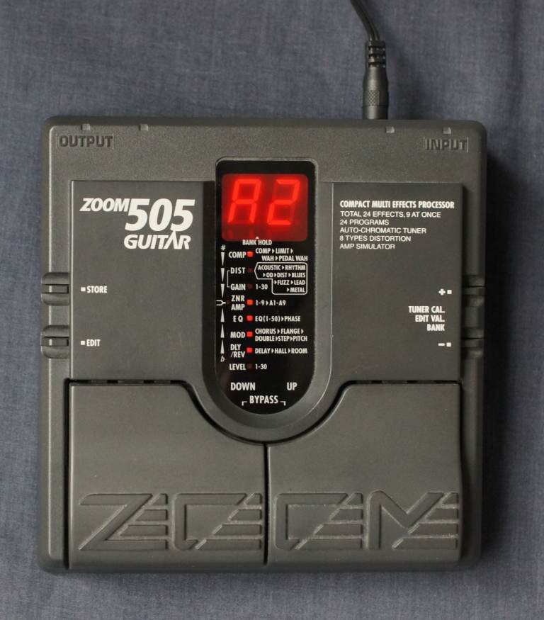 ZOOM 505 VINTAGE MULTI EFFECTS GUITAR PEDAL - BOXED WORKING EXCELLENT