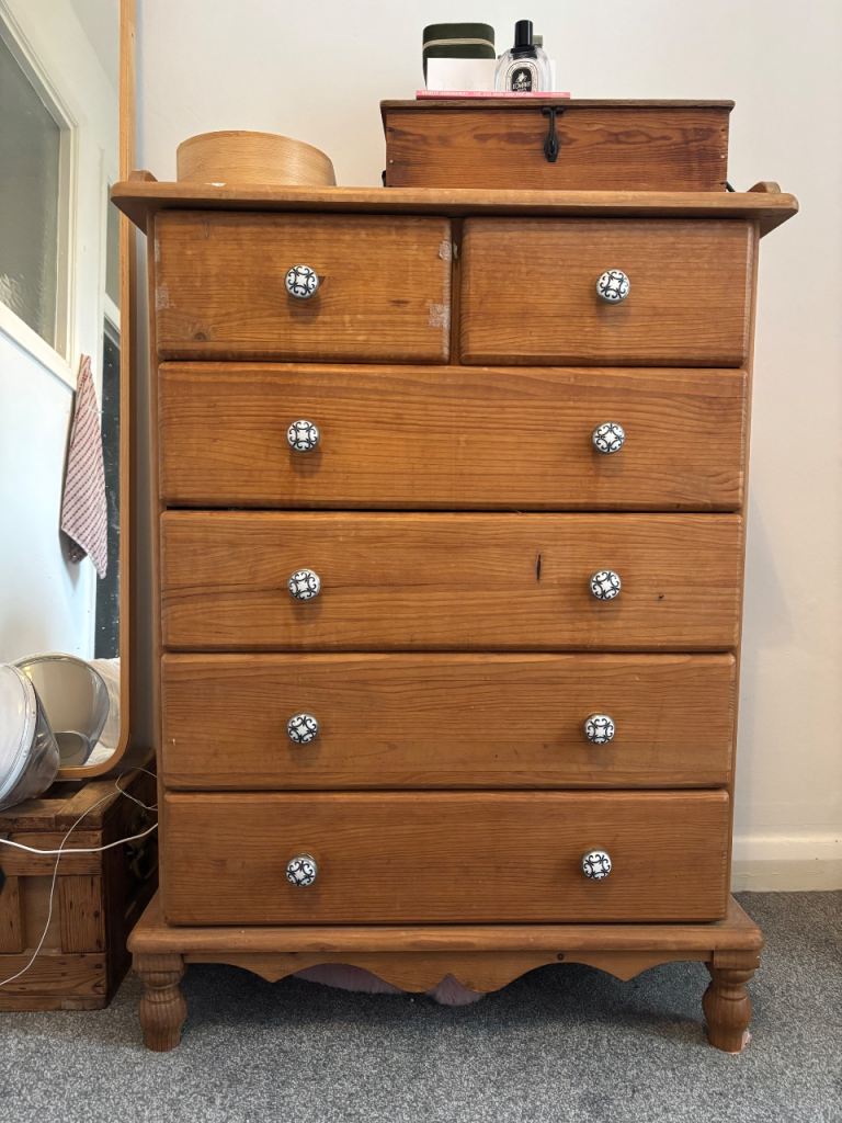 Solid Wood Clothes Dresser 