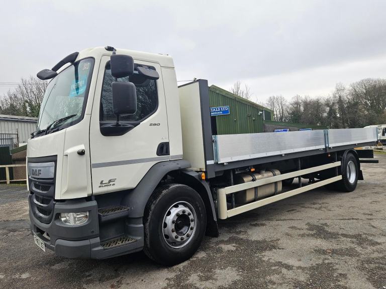 2017 DAF 18 TON DROP SIDE/ SCAFFOLD/ LOWW KMS/NEW/MOT 1 OWNER /WARRANTY