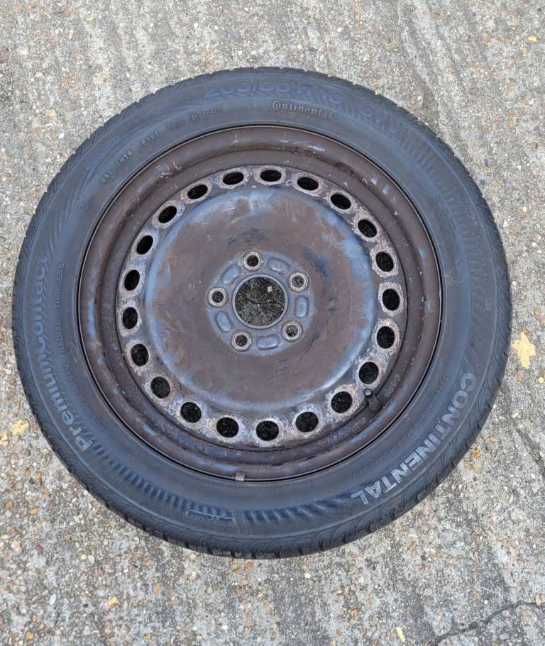 * Like New 205 55 16 Car Ford Continental Premium Contact Spare Tyre with Wheel Rimm Germany 