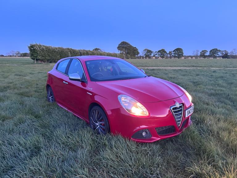 2013 Alfa Romeo Giulietta 1.6 JTDM-2 Sportiva 5dr HATCHBACK Diesel Manual